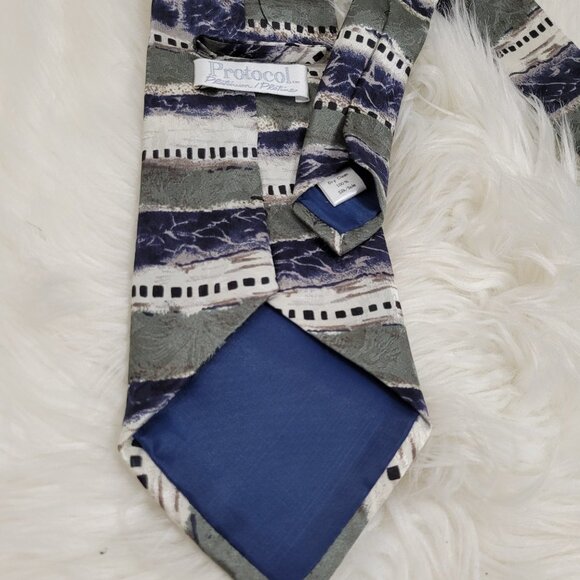 Protocol Platinum | Mens Abstract Stripe Multicolored Silk Neck Tie OS - Picture 3 of 4